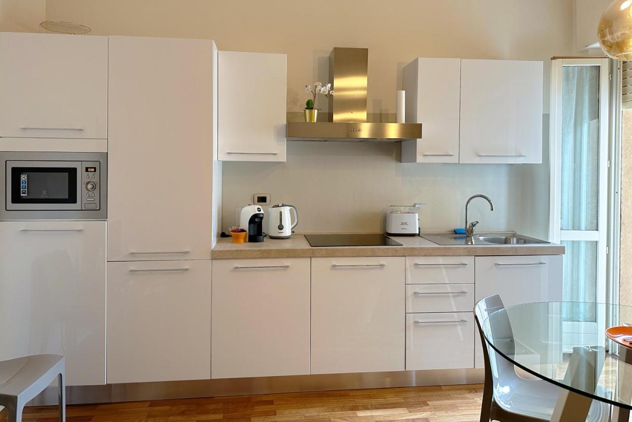 La Casa Di Paola E Betti Lägenhet Alba  Exteriör bild